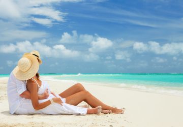 Top Items To Set The Mood For Your Romantic Vacation - travel, romantic, perfume, partner