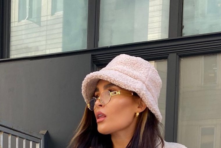 Headwear and hats for fall-winter 2022-2023: main trends Headwear and hats for fall-winter 2022-2023: main trends - style motivation, style, headwear, hats, fashion style, fashion, fall-winter