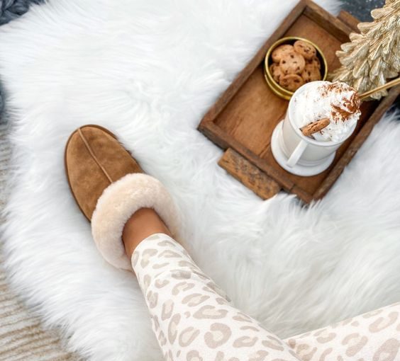 The coziest purchases of the winter - soft slippers The coziest purchases of the winter - soft slippers - style motivations, style, slippers, home slippers, fashion, cozy home slippers