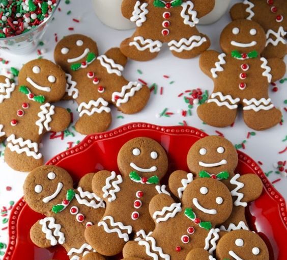 THE BEST RECIPE TO MAKE WARM CHRISTMAS COOKIES THE BEST RECIPE TO MAKE WARM CHRISTMAS COOKIES - sweet cookies, style motivation, recipes, Gingerbread Christmas cookies, food and drinks, food, Christmas recipes, Christmas cookies