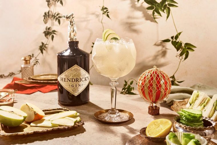 Festive Drinks To Toast The New Year With Festive Drinks To Toast The New Year With - style motivation, New Year's drinks. toasting drinks, food and drinks, Drinks