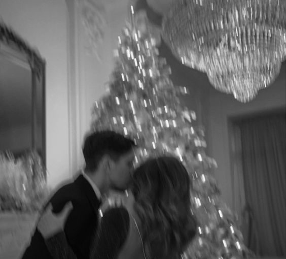 New Year's resolutions that give you a better love life New Year's resolutions that give you a better love life - style motivation, New Year resolutions, love resolutions in the New Year, Lifestyle