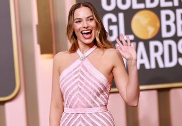 Golden Globes: Margot Robbie, flamboyant in an incendiary transparent dress - style motivation, style, red carpet fashion, pink dress, Margot Robie pink dress, Golden globes fashion, fashion trends, fashion style, fashion, Dress