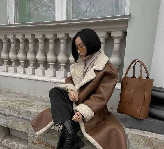 The Sheepskin Coat Trend for the winter of 2023 The Sheepskin Coat Trend for the winter of 2023 - winter style, winter 2023 trends, style motivation, style, sheepskin coat, fashion style, fashion