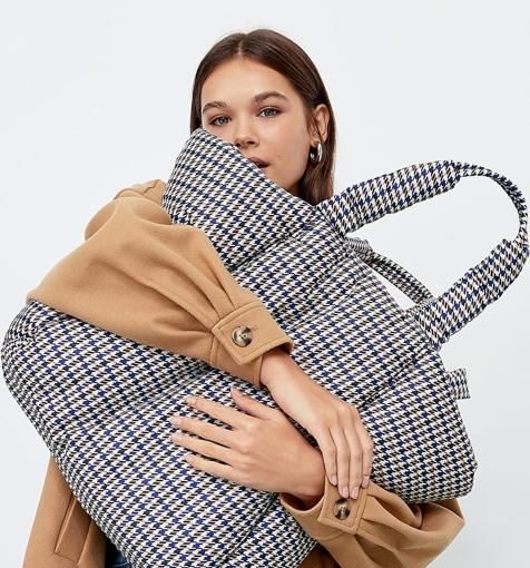 These Bag Trends Will Be Everywhere in 2023 - supersize bag, style motivation, sparkle bag, fashion style, fashion bags for 2023, fashion, denim bag, Bags