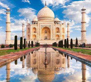 7 Must-See Destinations for Your Next Travel Adventure - Travel Adventure, travel, Taj Mahal, niagara, london, Great Barrier Reef, grand canyon