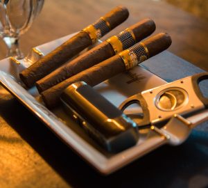 What Is The Perfect Gift For A Cigarette Lover? - travel case, Lifestyle, cigar, box, ashtray