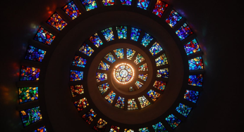 Decorating With Lights: Useful Tips From the Experts