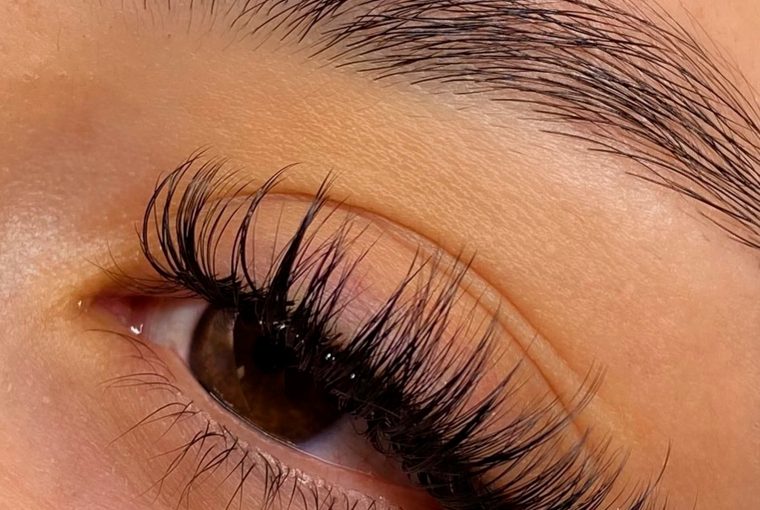 Wispy Lash Extensions: The Trendy, Natural Look Everyone is Talking About - women, wispy, lash, extensions