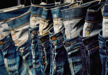 Style Guide to Western Jeans: Ringers Vs Wrangler Vs Ariat - ringer western, jeans, fashion