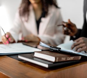 How Can Lawyers Help Injured People? - Lifestyle, lawers, injured people, help