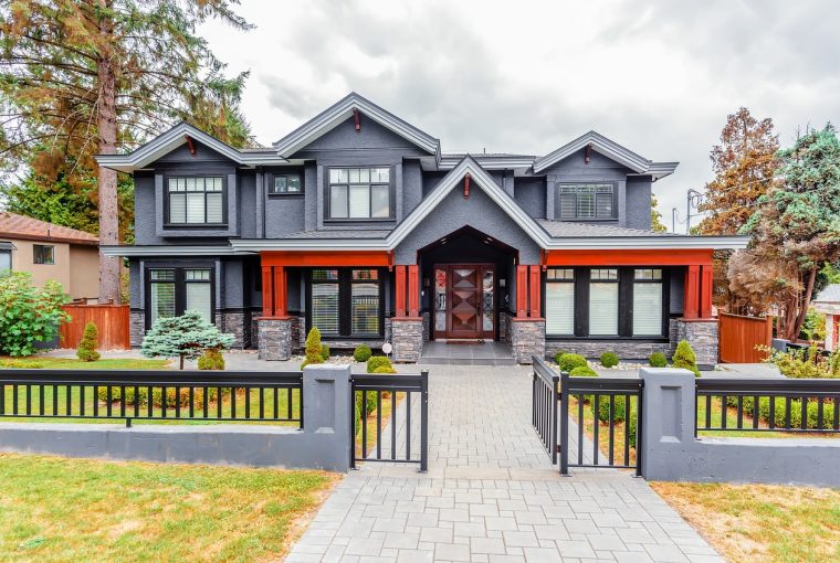 Essential Tips for Choosing the Right Fence for Your Home Essential Tips for Choosing the Right Fence for Your Home - style, home, fence, budget, architecture