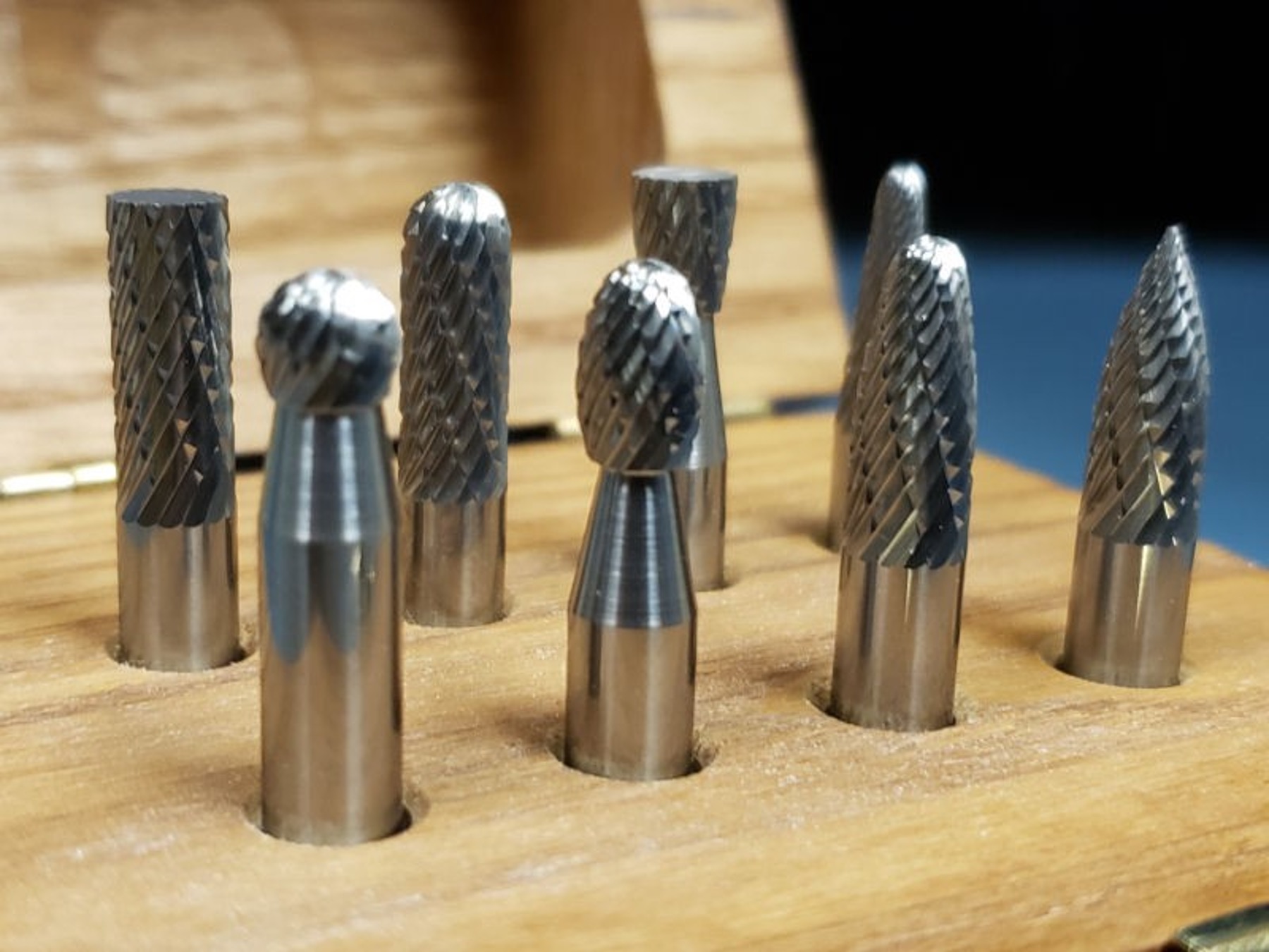 Carbide Die Grinder Bits: The Key to Precision and Efficiency - shape, material, longevity, grinder bits, efficiency, design, carbide