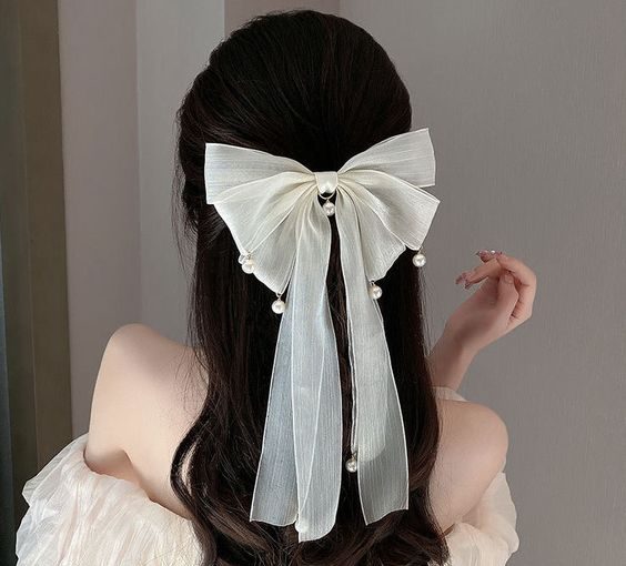 Unleashing the Power of the Bow - Versatile Hair Accessory Unleashing the Power of the Bow - Versatile Hair Accessory - fashion, bow trend, bow hair accessories