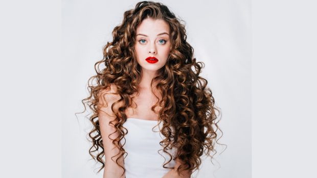 Effortless Elegance: Hairstyles That Celebrate and Flaunt Your Gorgeous Curls - Hair, Glamorous, curls, beauty