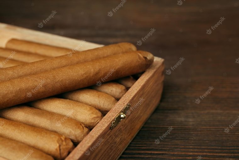 Humidors 101 A Short Guide to Keeping Cigars Fresh - humidors, fresh, cigars