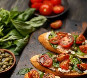 Elevate Your Pizza Night with the Best Irresistible Appetizers and Sides - side dishes for pizza, pizza night, appetizers for pizza