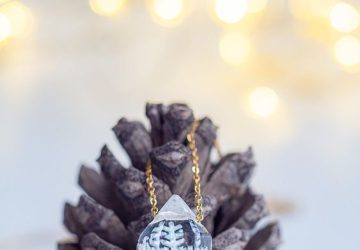 Jewelry Pieces That Reflect the Beauty of Winter - winter-inspired jewelry, snowflake-inspired jewelry, icy blue gemstones, frosty jewelry
