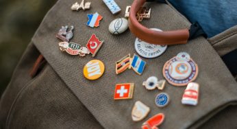 How Custom Pins Can Help You Look Fabulous