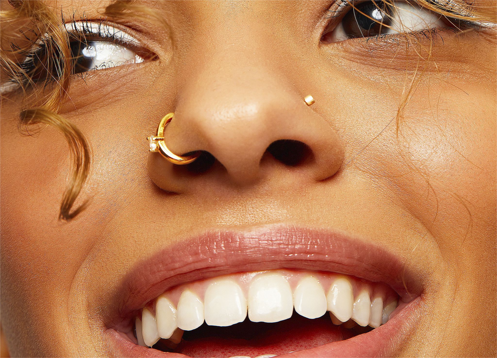 Nose Piercing Pain: What To Expect And How To Manage It - professional piercer, post-piercing pain, pain relief, nose piercing, Lifestyle, healing, aftercare