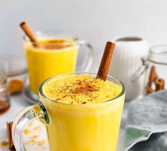 Discover the Top 5 Home Remedies for Crushing Cold Symptoms - turmeric, lemon and honey, home remedies, health, garlic, eucalyprus