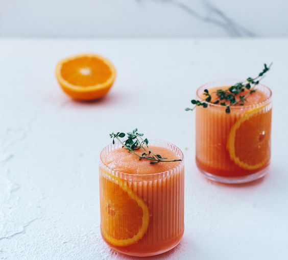 Preparing the Perfect Frozen Aperol Spritz at Home - frozen aperol spritz, drinks at home, Drinks, cold drink, aperol spritz