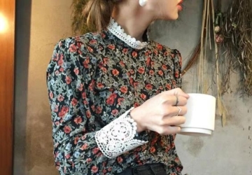 Add a Timeless Touch to Your Outfit with Vintage Floral Blouses - women fashion, vintage floral blouses, floral blouses, fashion trends