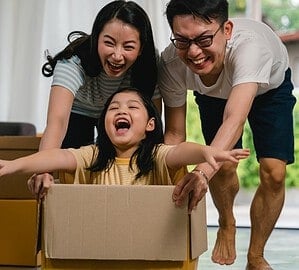 Mastering the Move: 5 Strategies for a Successful Transition to Your New Home - transition, new home, label boxes, house, home