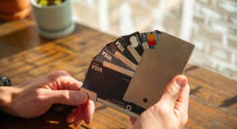 Minimalist Wallets: The Intersection of Functionality and Style