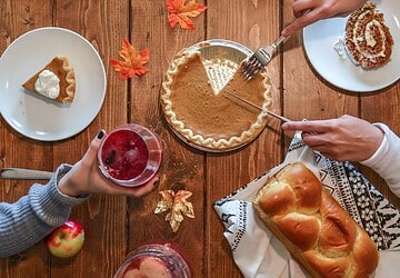 Simplifying the Host’s Seasonal Tasks - Thanksgiving, holiday, decorations