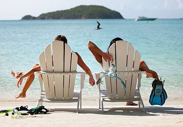 How to Stay Healthy Without Sacrificing Relaxation on a Beach Vacation - staying hydrated at the beach, staying energized at the beach, stay healthy on a beach vacation, hydration beach vacation tips, how to stay active on vacation, healthy travel habits, healthy habits beach vacation, healthy beach lifestyle tips, beach wellness routine, beach vacation wellness tips, beach vacation self care, beach vacation relaxation tips, beach vacation health tips, beach vacation fitness tips, beach travel health tips